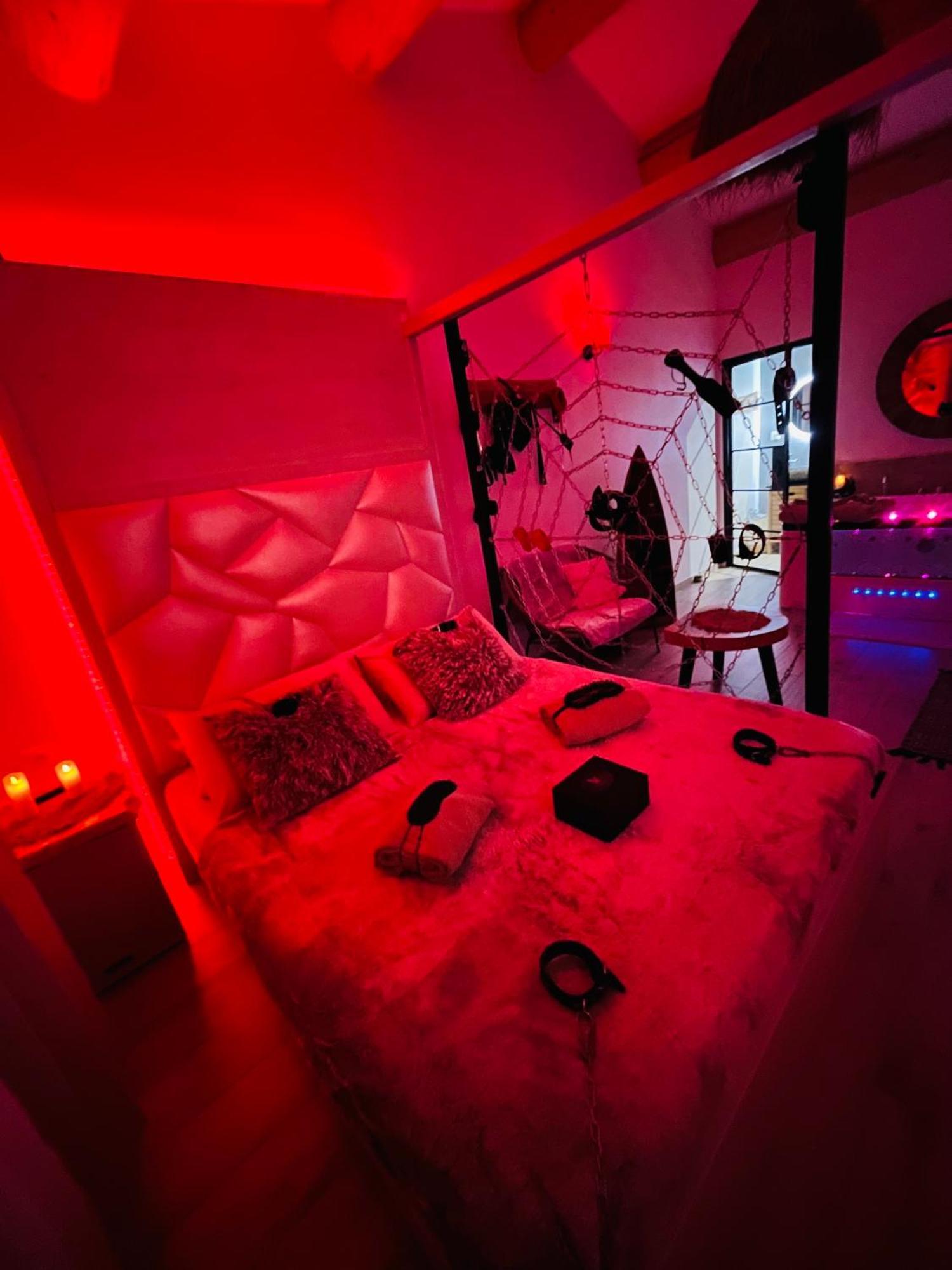 Villa Cocoon - Love Room Cocooning & 50 Nuances Cuges-les-Pins Zewnętrze zdjęcie